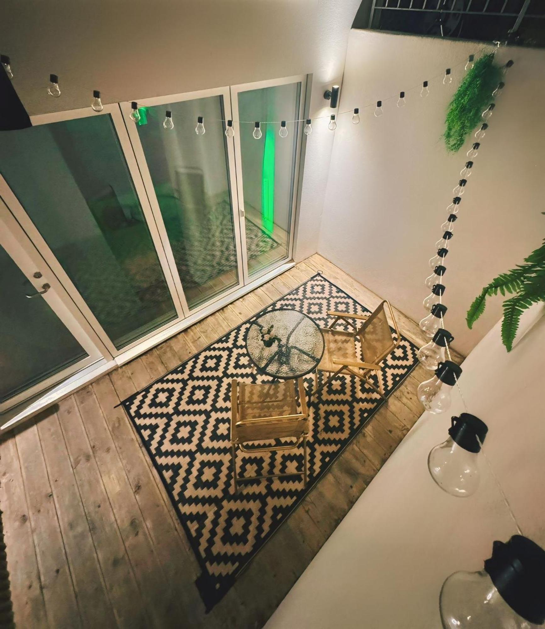 Tropical Room With Private Bathroom And Patio Londýn Exteriér fotografie